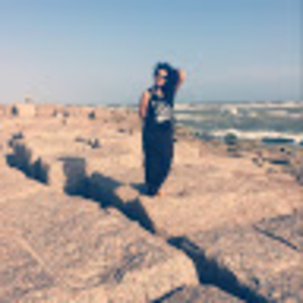 Meet your Posher, Jeaneth